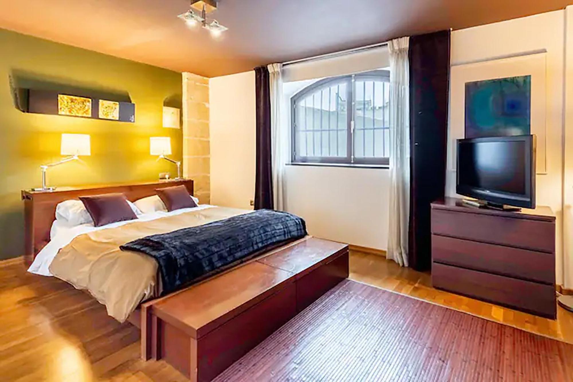 Artqhost Jerez Huge Loft & Free Parking Apartment Jerez de la Frontera Luaran gambar