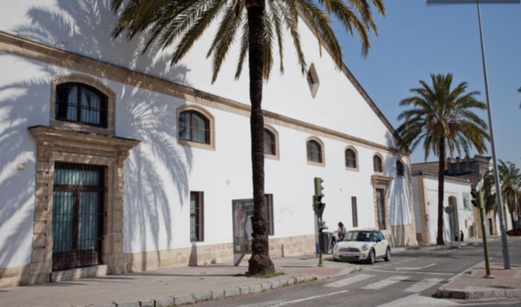 Artqhost Jerez Huge Loft & Free Parking Apartment Jerez de la Frontera Luaran gambar